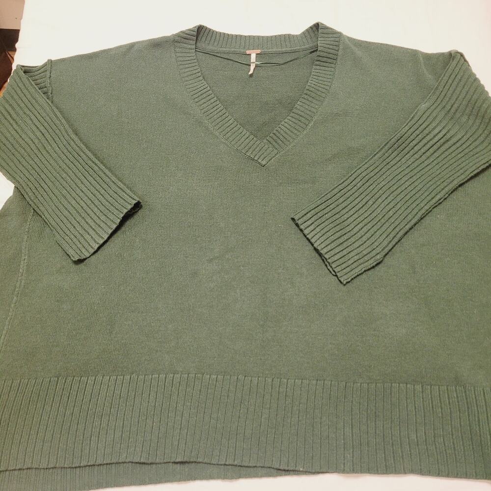 Free People Orion Sweater Large Green ALine V Neck Tunic Oversized Boho Slouchy